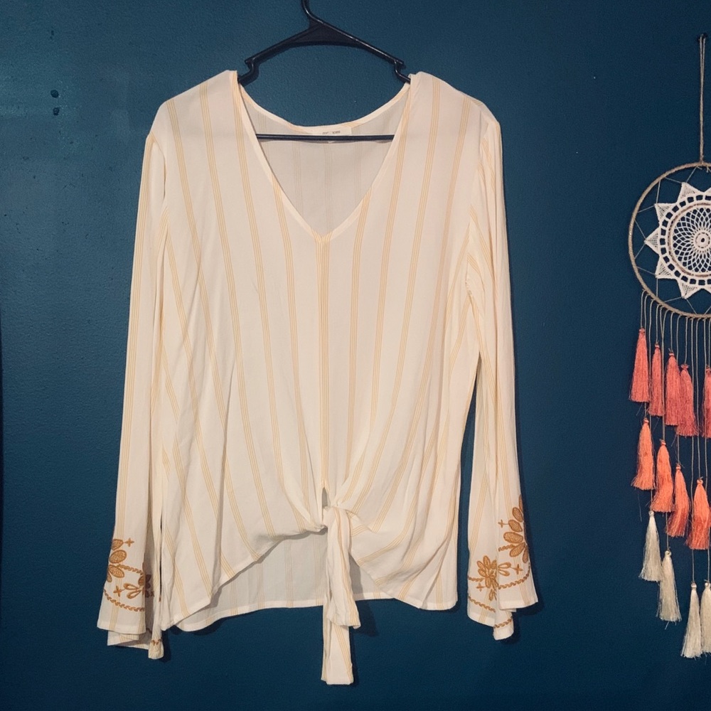 Maurices Long Sleeve Summer Top